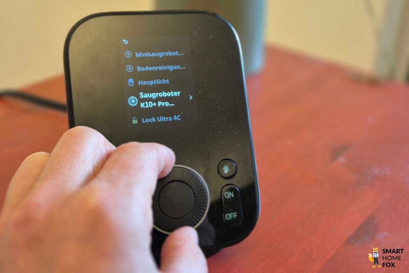 Übersicht verschiedener SwitchBot-Geräte im Einsatz mit Hub 3 bei Smart-Home-Fox im Test.